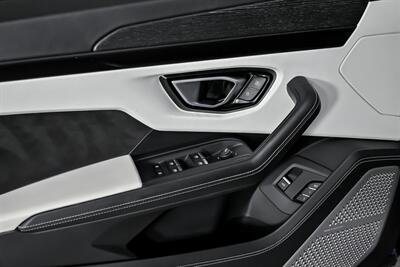 2022 Lamborghini Urus   - Photo 18 - Joliet, IL 60435