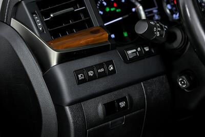 2017 Lexus LX 570   - Photo 27 - Joliet, IL 60435