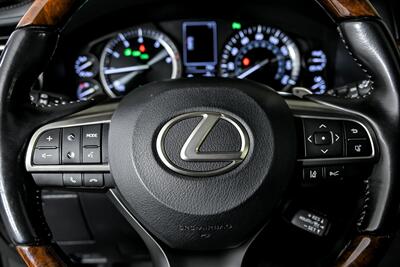 2017 Lexus LX 570   - Photo 29 - Joliet, IL 60435