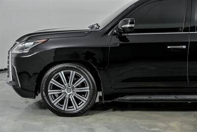 2017 Lexus LX 570   - Photo 7 - Joliet, IL 60435