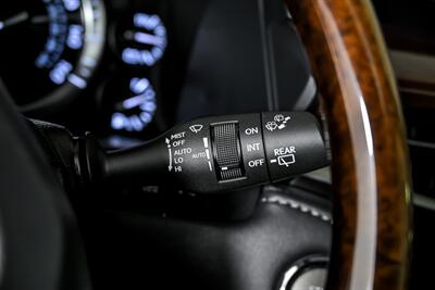 2017 Lexus LX 570   - Photo 31 - Joliet, IL 60435