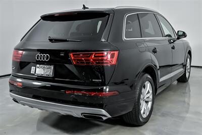 2019 Audi Q7 quattro Premium Plus 55 TFSI   - Photo 12 - Joliet, IL 60435