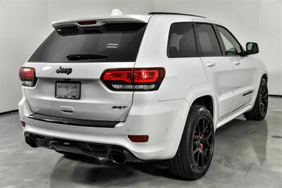 2018 Jeep Grand Cherokee SRT   - Photo 11 - Joliet, IL 60435