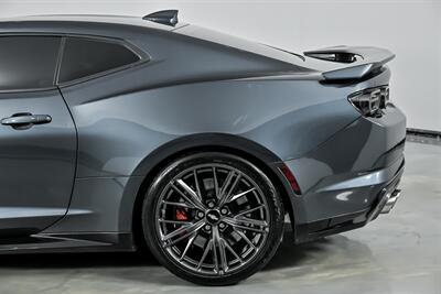 2019 Chevrolet Camaro ZL1   - Photo 9 - Joliet, IL 60435