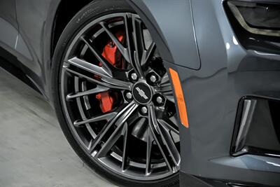 2019 Chevrolet Camaro ZL1   - Photo 4 - Joliet, IL 60435