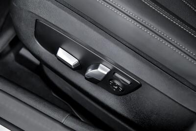 2021 BMW 5 Series 530i xDrive   - Photo 27 - Joliet, IL 60435