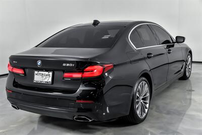 2021 BMW 5 Series 530i xDrive   - Photo 12 - Joliet, IL 60435