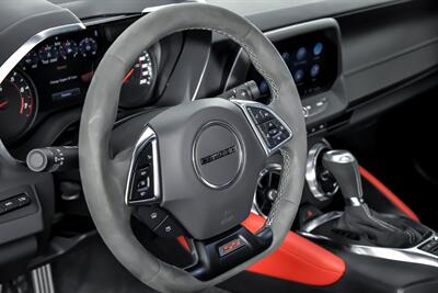 2022 Chevrolet Camaro LT1   - Photo 23 - Joliet, IL 60435