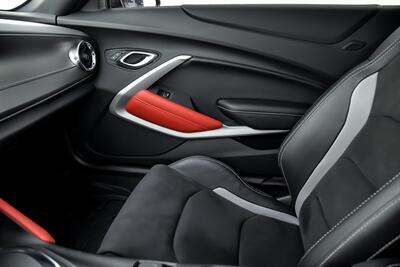 2022 Chevrolet Camaro LT1   - Photo 36 - Joliet, IL 60435