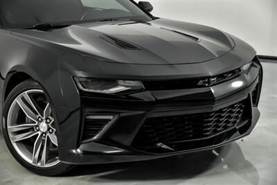 2018 Chevrolet Camaro SS   - Photo 3 - Joliet, IL 60435