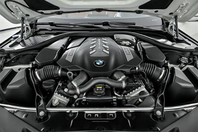 2019 BMW 8 Series M850i xDrive - Photo 17 - Joliet, IL 60435