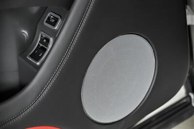 2022 Bentley Bentayga V8 - Photo 21 - Joliet, IL 60435