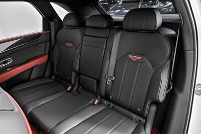 2022 Bentley Bentayga V8 - Photo 26 - Joliet, IL 60435