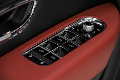 2022 Bentley Bentayga V8 - Photo 20 - Joliet, IL 60435