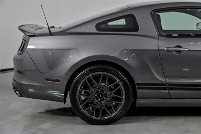 2013 Ford Mustang Shelby GT500   - Photo 13 - Joliet, IL 60435