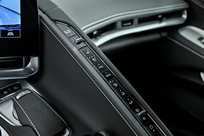 2021 Chevrolet Corvette Stingray 2LT   - Photo 38 - Joliet, IL 60435
