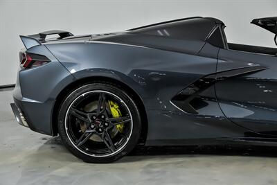 2021 Chevrolet Corvette Stingray 2LT   - Photo 13 - Joliet, IL 60435