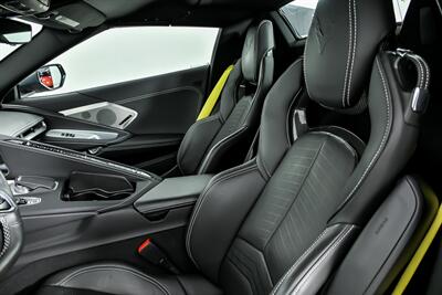 2021 Chevrolet Corvette Stingray 2LT   - Photo 27 - Joliet, IL 60435