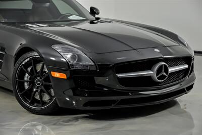 2012 Mercedes-Benz SLS AMG   - Photo 4 - Joliet, IL 60435