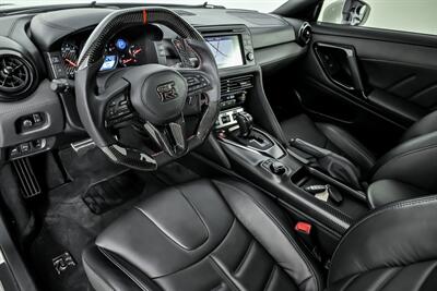 2021 Nissan GT-R Premium   - Photo 21 - Joliet, IL 60435