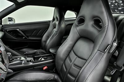 2021 Nissan GT-R Premium   - Photo 23 - Joliet, IL 60435