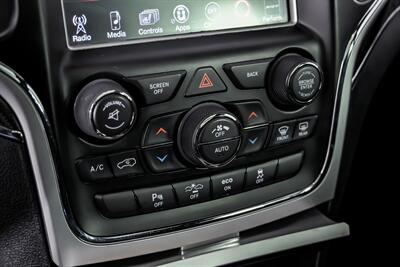 2015 Jeep Grand Cherokee SRT   - Photo 33 - Joliet, IL 60435