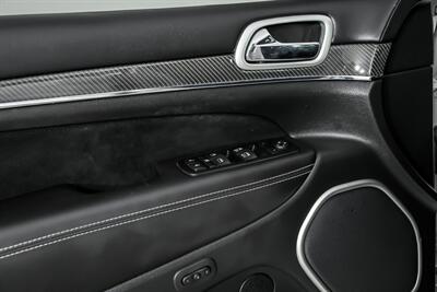 2015 Jeep Grand Cherokee SRT   - Photo 16 - Joliet, IL 60435