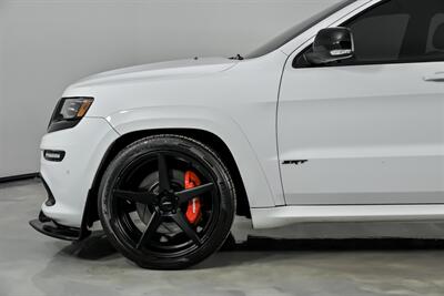 2015 Jeep Grand Cherokee SRT   - Photo 5 - Joliet, IL 60435