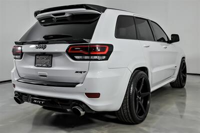 2015 Jeep Grand Cherokee SRT   - Photo 10 - Joliet, IL 60435
