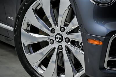 2020 Bentley Flying Spur W12   - Photo 4 - Joliet, IL 60435