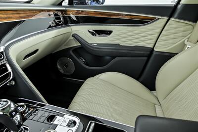 2020 Bentley Flying Spur W12   - Photo 46 - Joliet, IL 60435