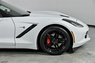 2016 Chevrolet Corvette Stingray   - Photo 15 - Joliet, IL 60435
