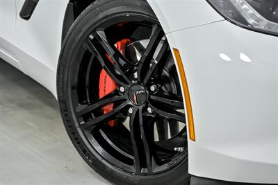2016 Chevrolet Corvette Stingray   - Photo 4 - Joliet, IL 60435