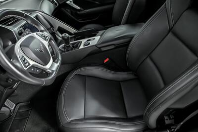 2016 Chevrolet Corvette Stingray   - Photo 21 - Joliet, IL 60435