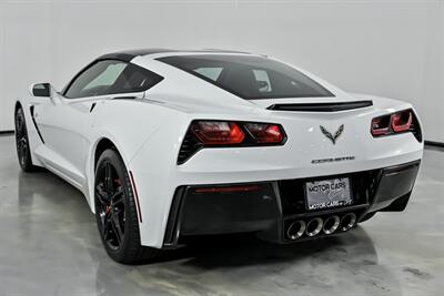 2016 Chevrolet Corvette Stingray   - Photo 10 - Joliet, IL 60435