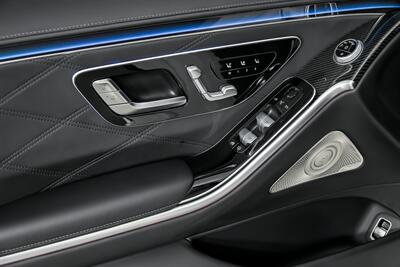 2024 Mercedes-Benz AMG S 63 E Performance-HUGE $208K MSRP-CERAMICS! - Photo 18 - Joliet, IL 60435