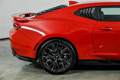 2017 Chevrolet Camaro ZL1   - Photo 13 - Joliet, IL 60435
