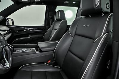 2021 Cadillac Escalade Sport   - Photo 21 - Joliet, IL 60435