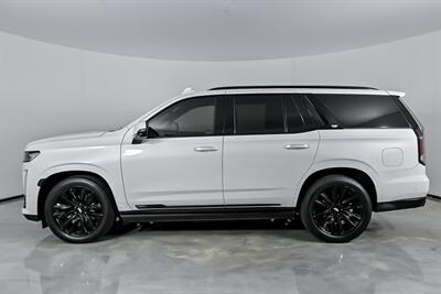 2021 Cadillac Escalade Sport   - Photo 8 - Joliet, IL 60435