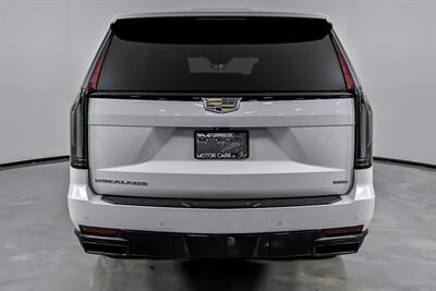 2021 Cadillac Escalade Sport   - Photo 11 - Joliet, IL 60435