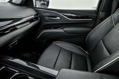 2021 Cadillac Escalade Sport   - Photo 39 - Joliet, IL 60435