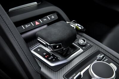 2017 Audi R8 5.2 quattro V10-CARBON AERO KIT   - Photo 39 - Joliet, IL 60435