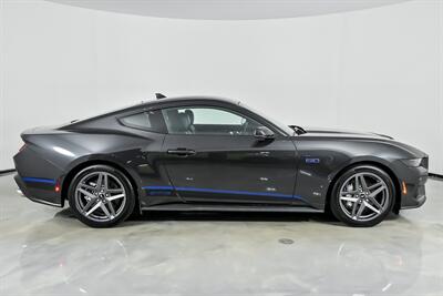 2024 Ford Mustang GT Premium - Photo 14 - Joliet, IL 60435