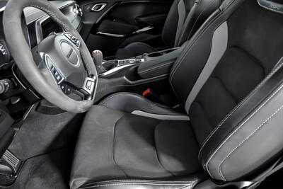 2021 Chevrolet Camaro LT1   - Photo 20 - Joliet, IL 60435