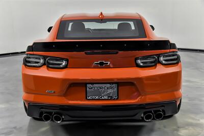 2021 Chevrolet Camaro LT1   - Photo 11 - Joliet, IL 60435