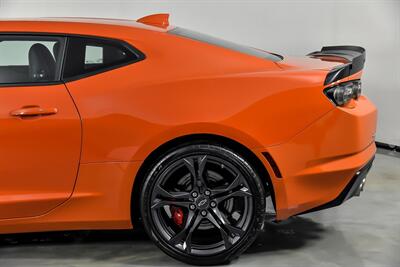 2021 Chevrolet Camaro LT1   - Photo 9 - Joliet, IL 60435