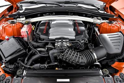 2021 Chevrolet Camaro LT1   - Photo 17 - Joliet, IL 60435