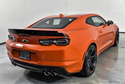 2021 Chevrolet Camaro LT1   - Photo 12 - Joliet, IL 60435