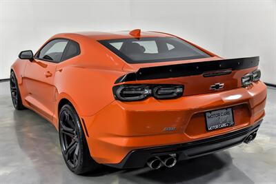 2021 Chevrolet Camaro LT1   - Photo 10 - Joliet, IL 60435