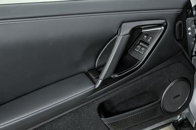2016 Nissan GT-R Premium-BONE STOCK-SHOWROOM QUALITY!   - Photo 19 - Joliet, IL 60435